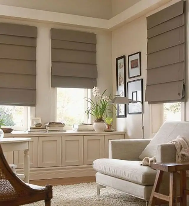Roman blinds providing sun protection in Abu Dhabi